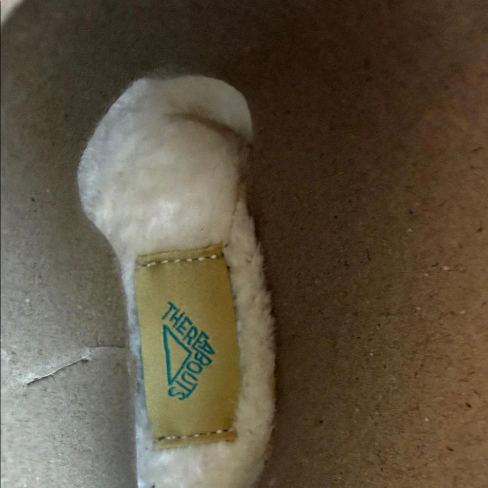Botas cortas‎ Thereabouts con forro de peluche – color camel